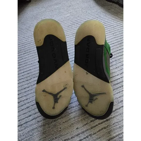 EUC/Like New! Air Jordan 5 Retro SE Green Sneakers - Size 10.5 - Picture 7 of 12
